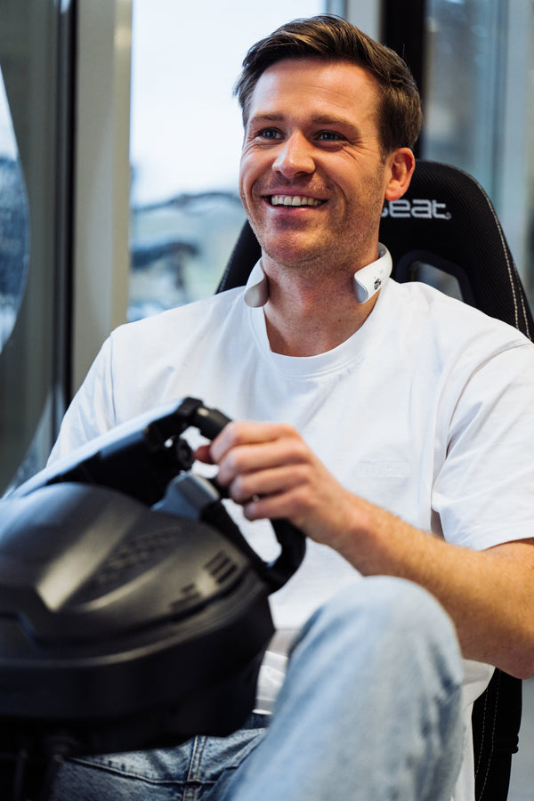 Product showcase image 5